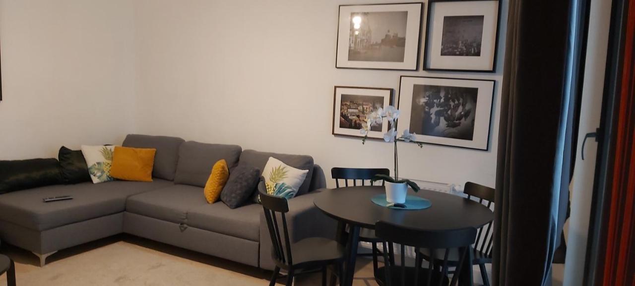 Central Apartments Ogrody 2 & Parking 그단스크 외부 사진